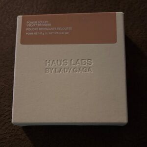 Haus Labs By Lady Gaga Power Sculpt Velvet Bronzer light level 1
